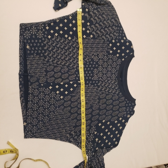 Lou & Grey Doleman Sleeve Crop Sweatshirt - Picture 9 of 11